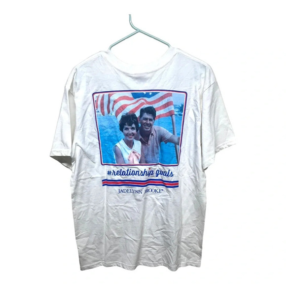Nancy & Ronald Reagan Relationship Goals T-Shirt M NWT - Picture 1 of 3